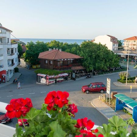Hiora Apartments Vasiliko Țarevo Exterior foto