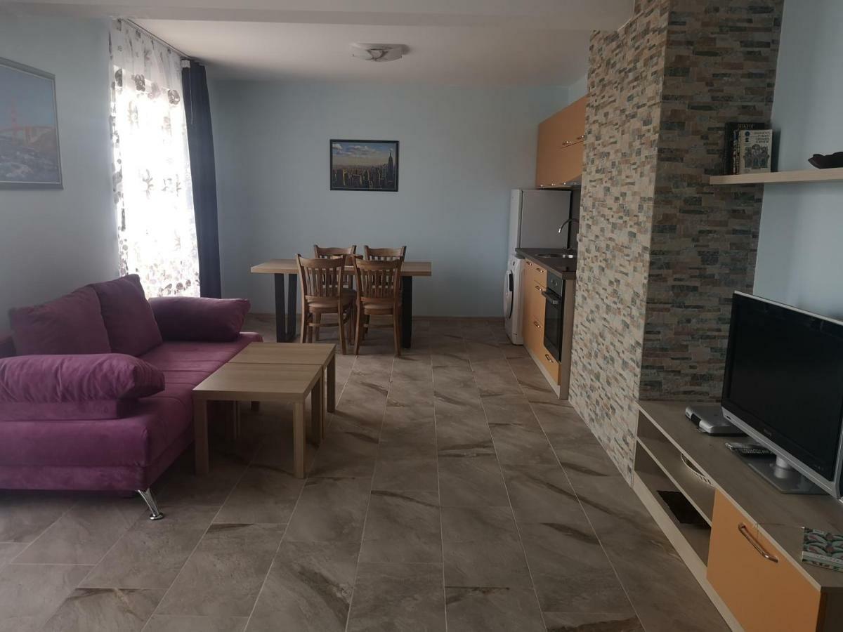 Hiora Apartments Vasiliko Țarevo Exterior foto