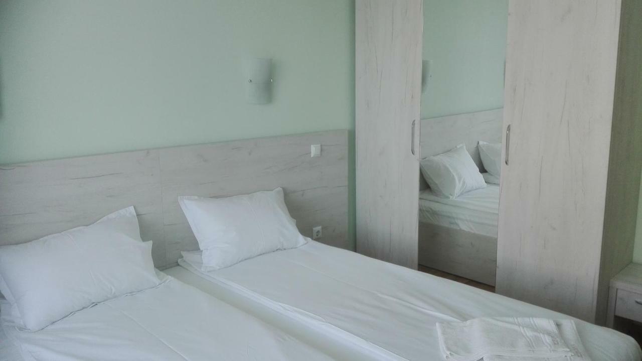 Hiora Apartments Vasiliko Țarevo Exterior foto