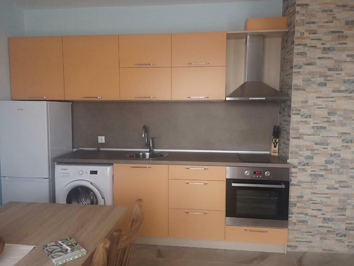 Hiora Apartments Vasiliko Țarevo Exterior foto