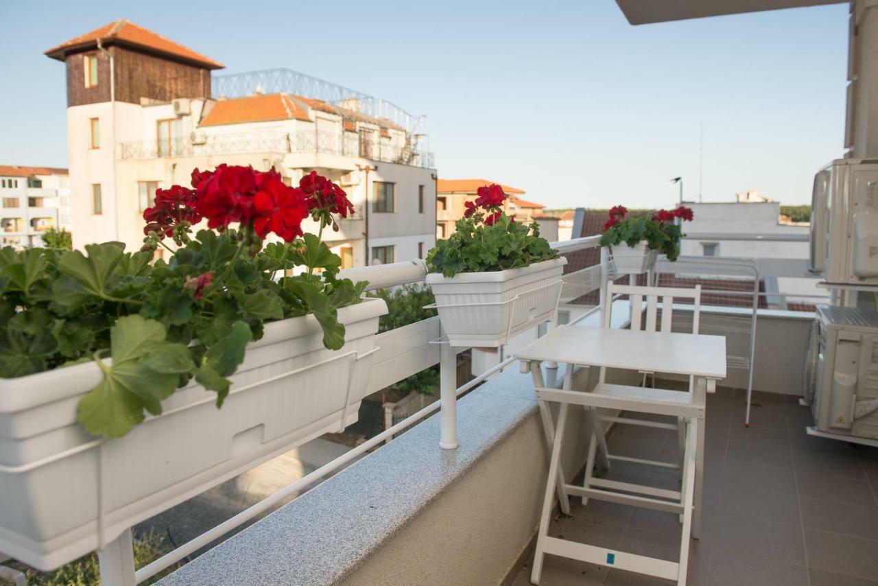 Hiora Apartments Vasiliko Țarevo Exterior foto