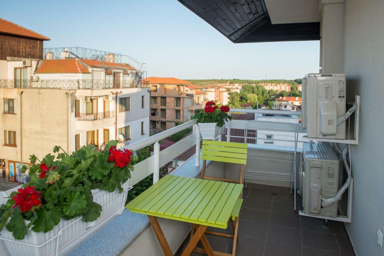 Hiora Apartments Vasiliko Țarevo Exterior foto