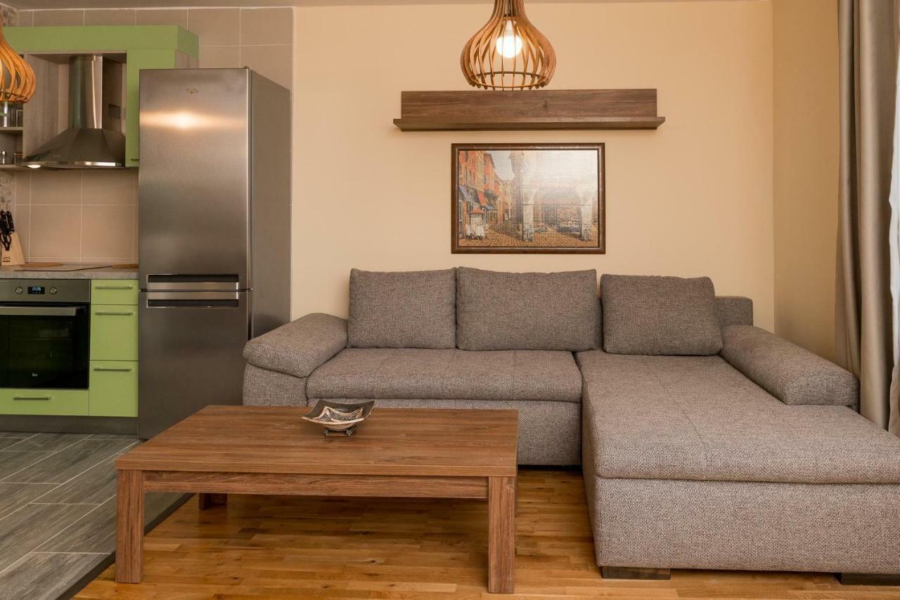 Hiora Apartments Vasiliko Țarevo Exterior foto