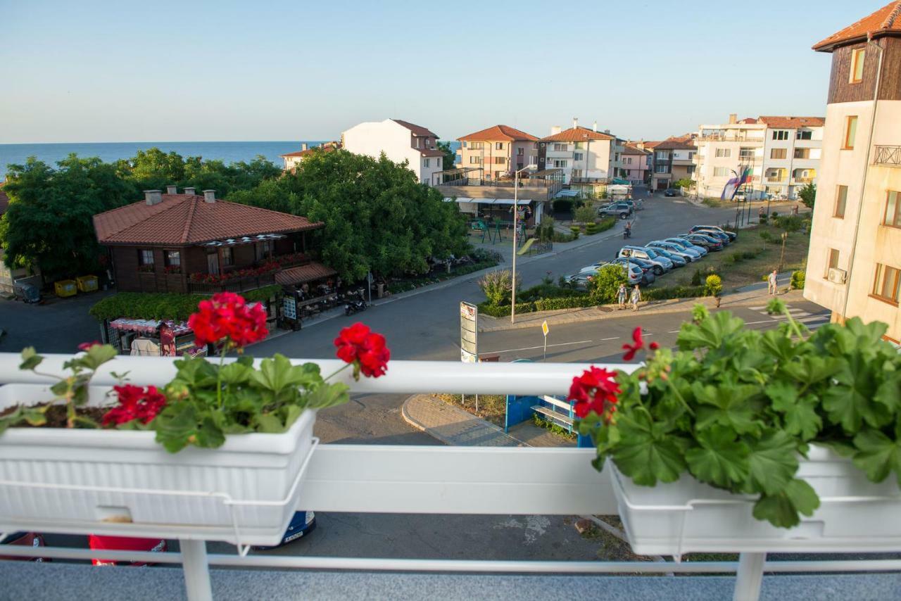 Hiora Apartments Vasiliko Țarevo Exterior foto