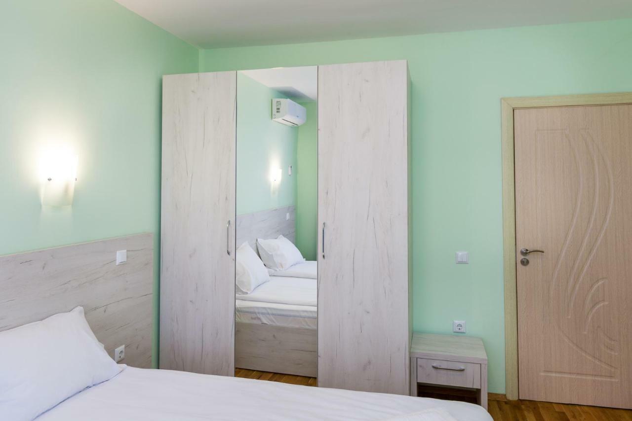 Hiora Apartments Vasiliko Țarevo Exterior foto