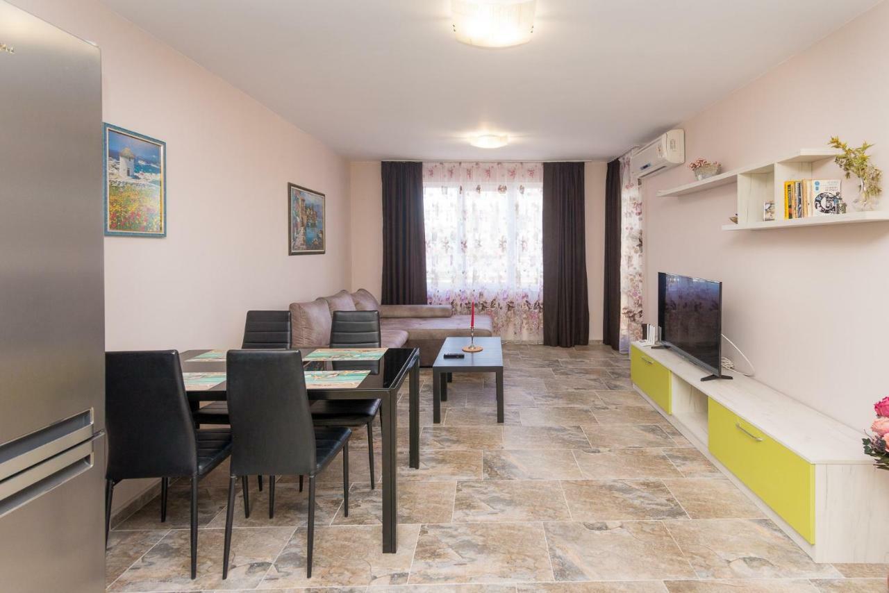Hiora Apartments Vasiliko Țarevo Exterior foto