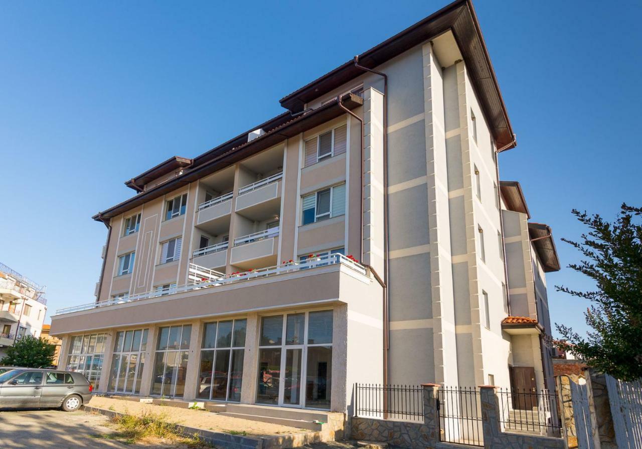 Hiora Apartments Vasiliko Țarevo Exterior foto